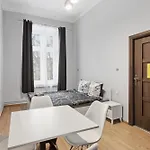 Queen Apartamento