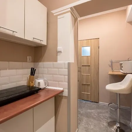Queen Apartment