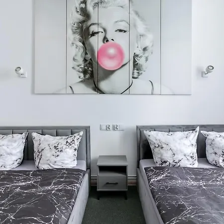 Queen Apartamento