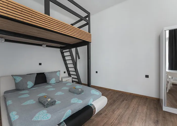 Queen كراكوفيا