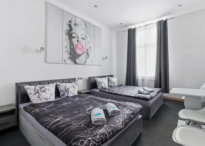 Queen * كراكوفيا