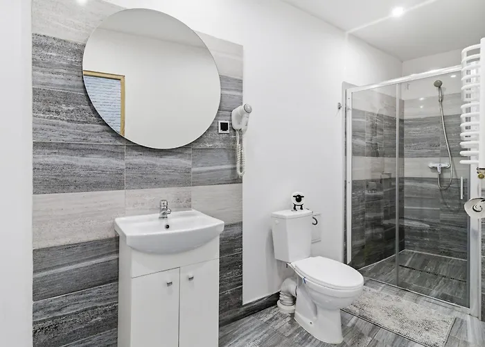 Queen * كراكوفيا